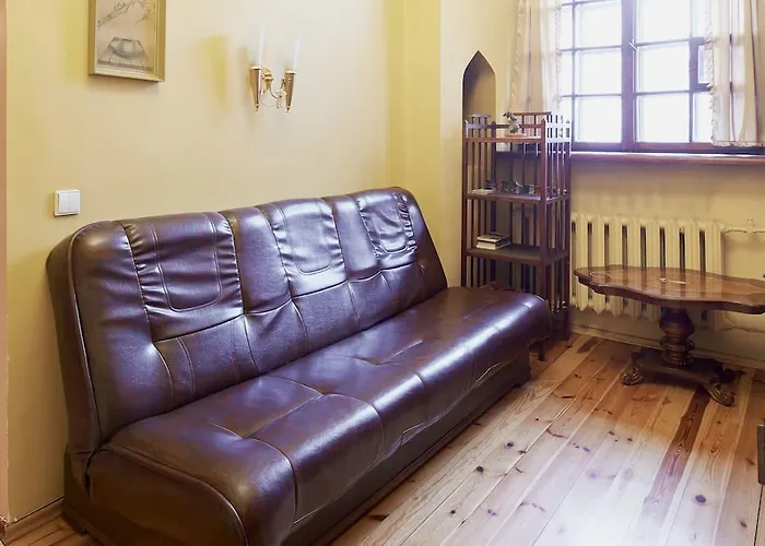 Cozy Apartment In Gothic Style House In The Heart Of The Old Town